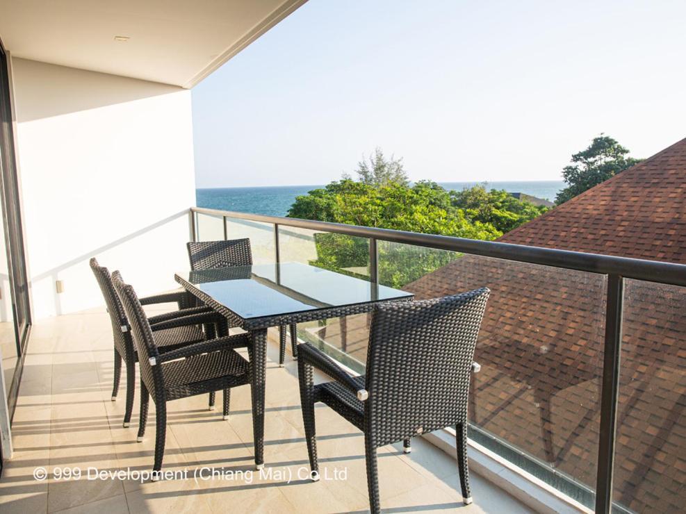 Escape Condominiums Beachfront Suites - Mae Phim Rayong Exterior photo